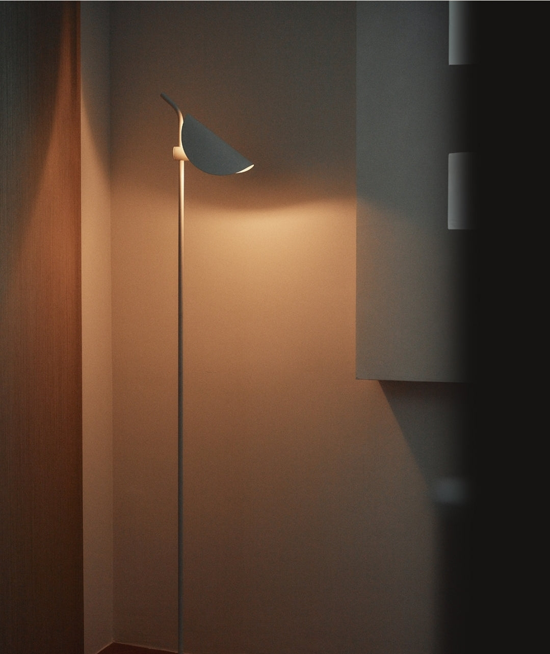 Della - Metal Lambader